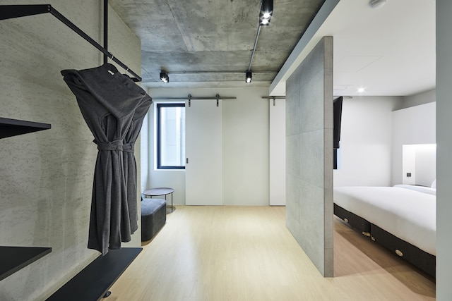 ホテル イントロ