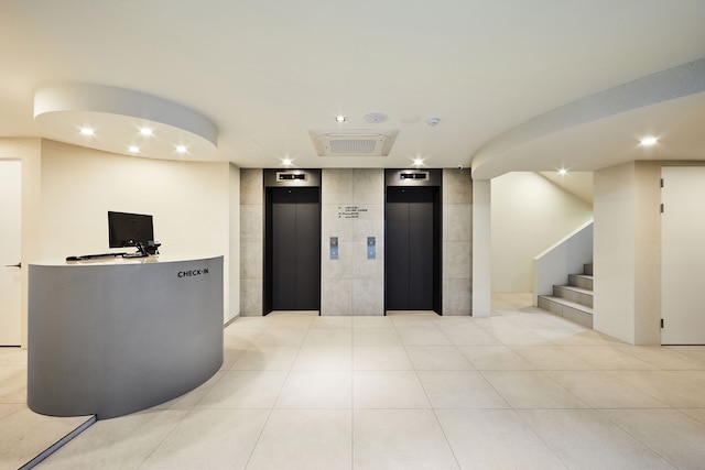 ホテル イントロ