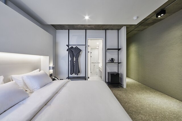 ホテル イントロ