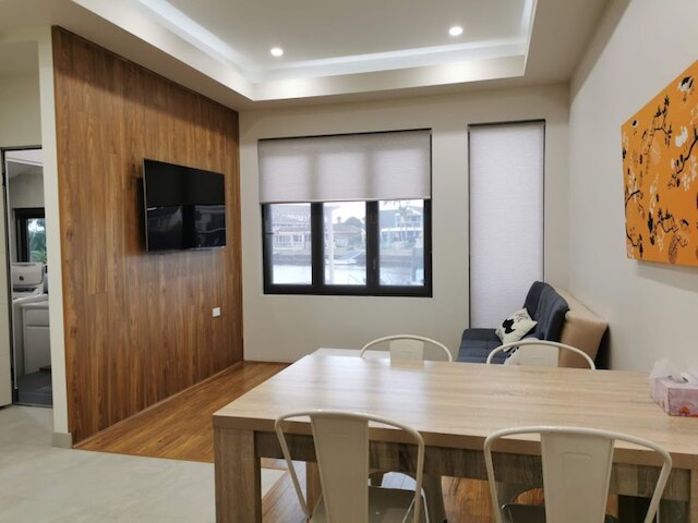 サービスド ウォーターフロント ホール ヴィラ シドニー