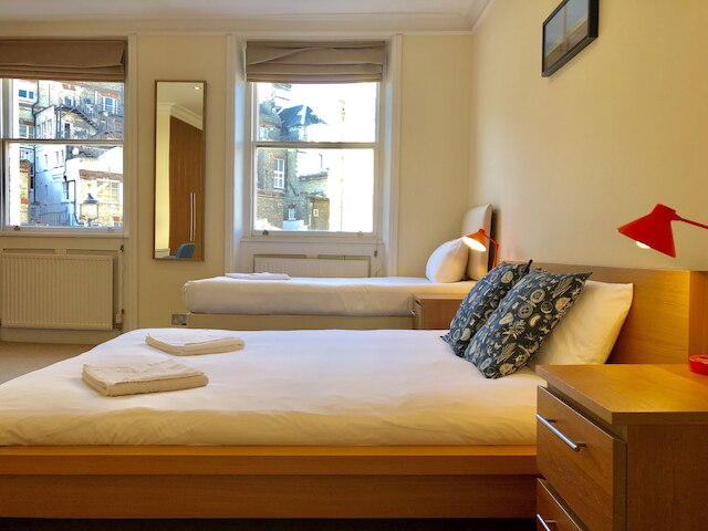 バッキンガム パレス ビュー アパートメント