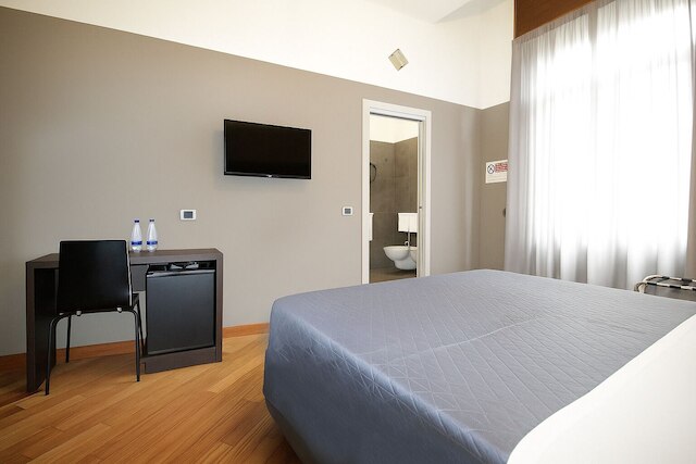 ピアッツァ カリタ