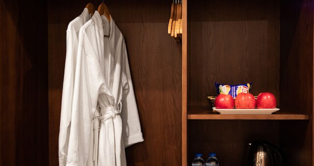 ハノイ レイクサイド プレミアム ホテル