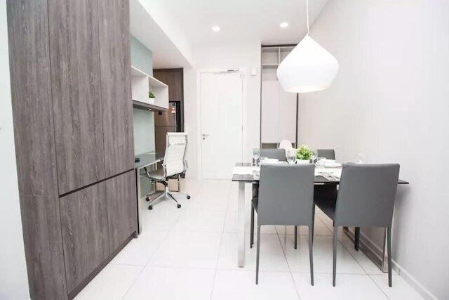 ザ ロバートソンズ バイ アーバン スイーツ