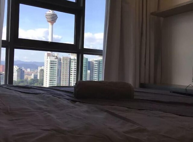 ザ ロバートソンズ バイ アーバン スイーツ