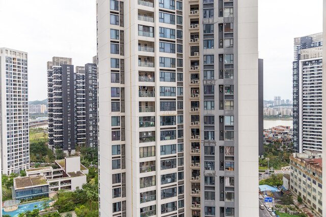 ローカルズ ブティック アパートメント フアファ プラザ 33 (路客精品民宿- 珠海華發商都三十三號店)