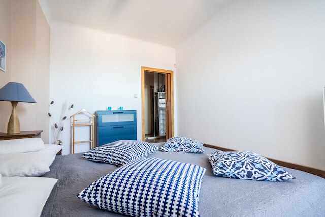 エレガント アパートメント マーケット スクエア