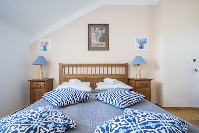 エレガント アパートメント マーケット スクエア