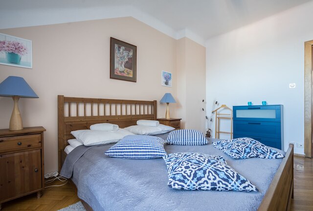 エレガント アパートメント マーケット スクエア