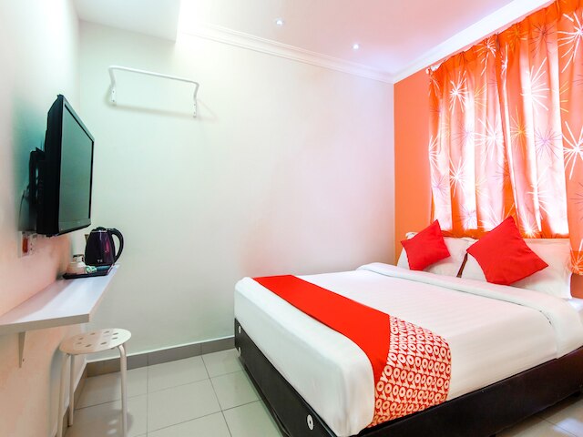 スーパー OYO 761 シティ ホテル