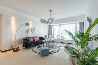 ローカルズ ブティック アパートメント フアファ プラザ 35 (路客精品民宿 - 珠海華發商都三十五號店)