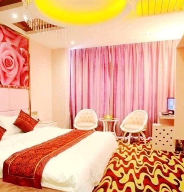 オウシャン フォンチン ホテル (临安欧尚风情酒店)