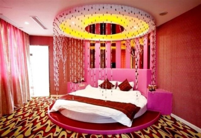 オウシャン フォンチン ホテル (临安欧尚风情酒店)