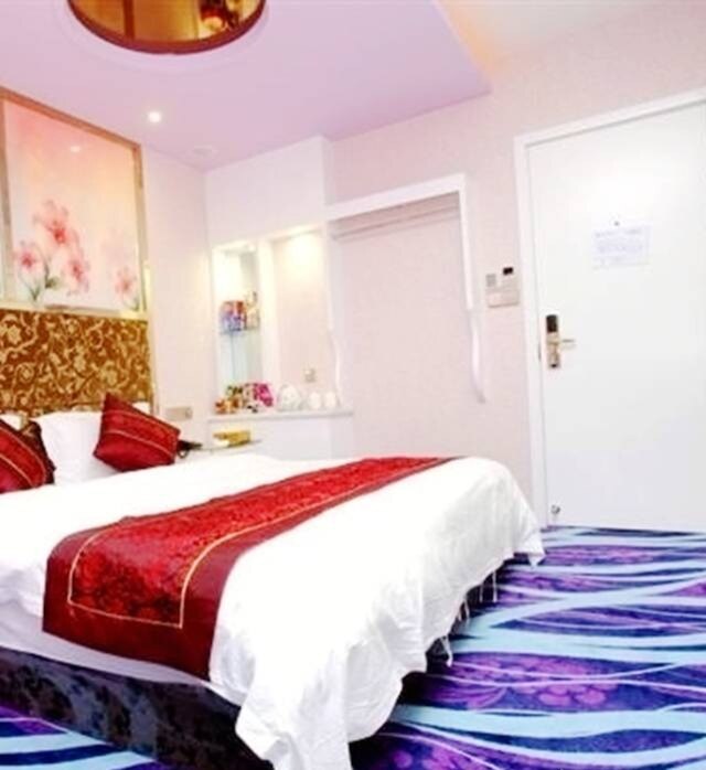 オウシャン フォンチン ホテル (临安欧尚风情酒店)