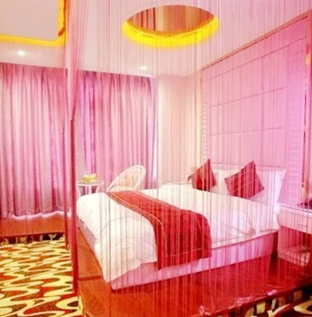 オウシャン フォンチン ホテル (临安欧尚风情酒店)