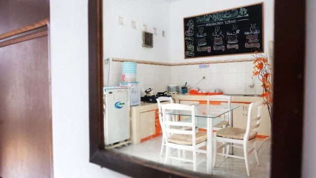 ホームステイ・ジョグジャ デカット・タマン・ペランギ by Simply Homy