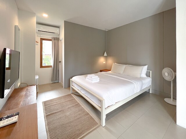 サンキッス プール ベッド カフェ