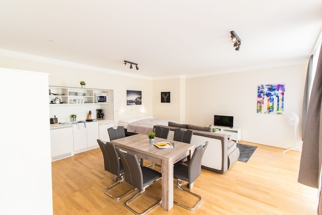 アパートメント  カイザーシュトラーセ