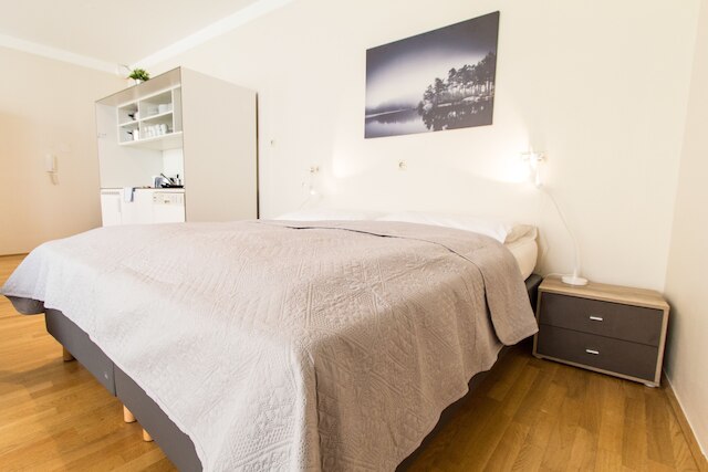 アパートメント  カイザーシュトラーセ