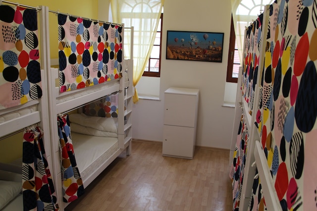 ローフ ホステル & コーヒー