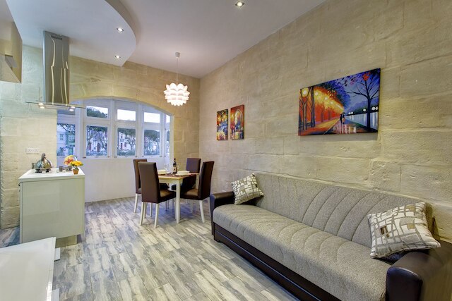 チャーミング シーフロント ハウス イン カルカラ