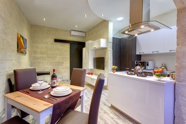 チャーミング シーフロント ハウス イン カルカラ