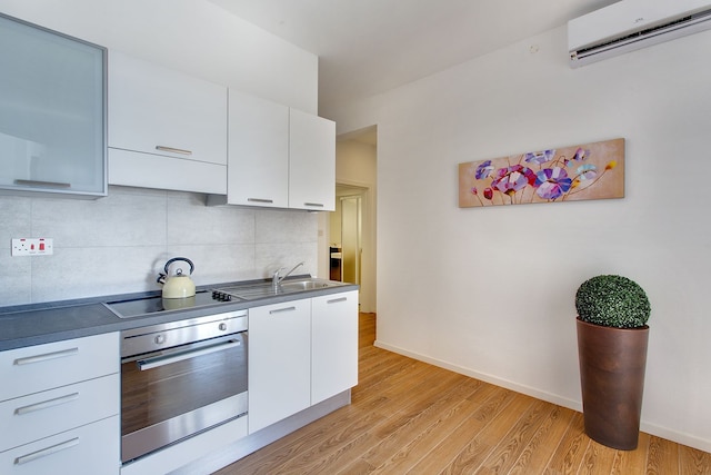 海を望む最高のロケーションにあるモダンなアパートメント