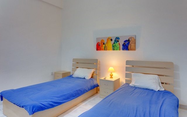 スペーシャス シーフロント アパートメント ウィズ スタニング ビューズ