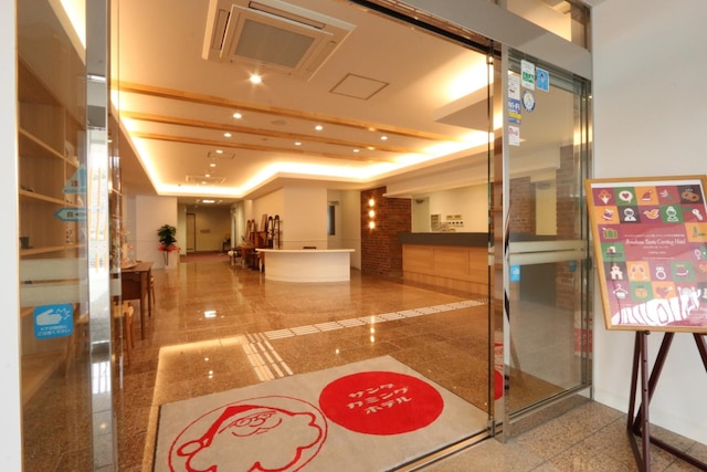 アマクササンタカミングホテル