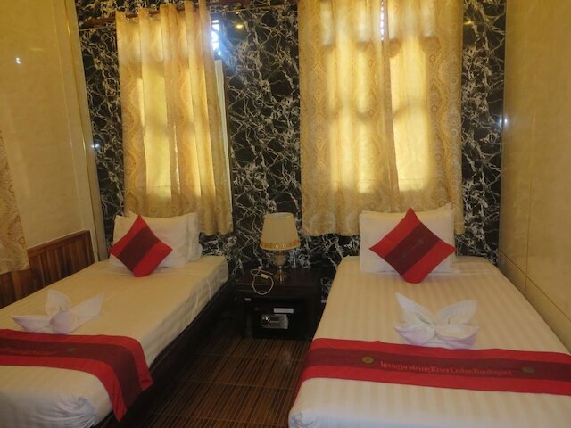 ルアンプラバン リバー ロッジ