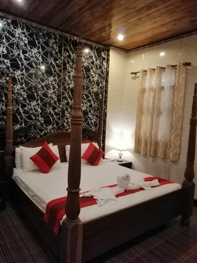 ルアンプラバン リバー ロッジ