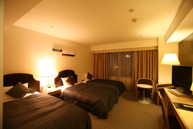 サイプレスガーデンホテル