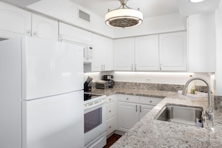 カサ デ エムデコ 330