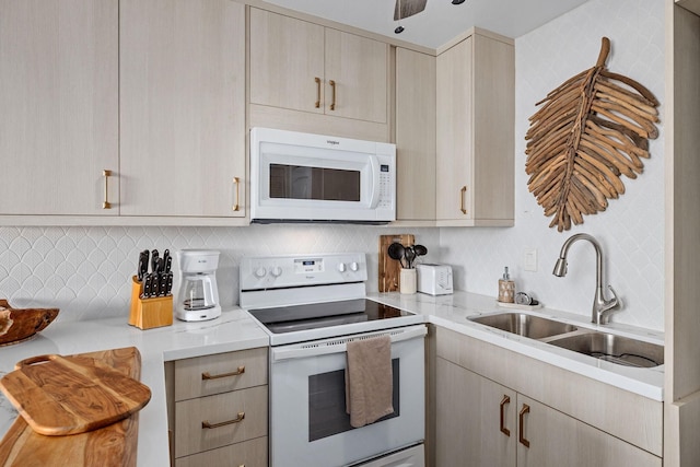 コナ アイル E23