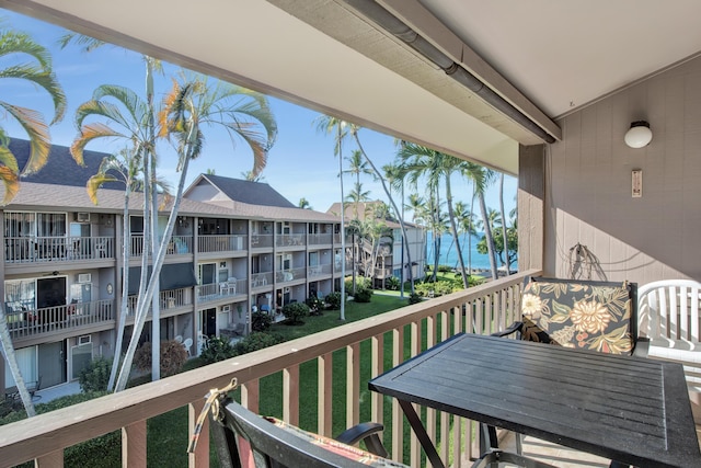 コナ アイル B31