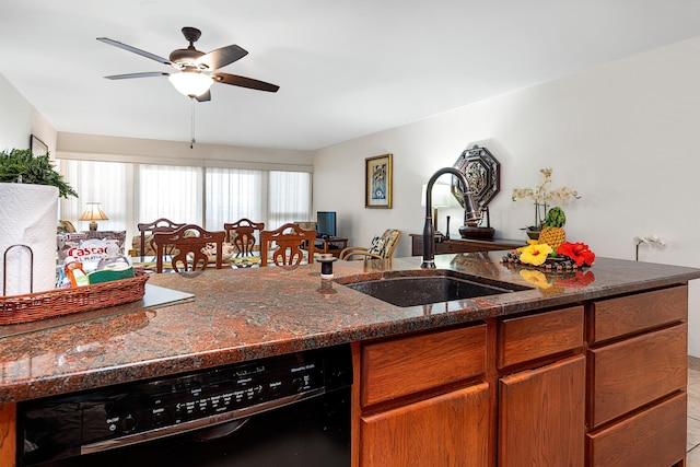 シー ビレッジ 4-205