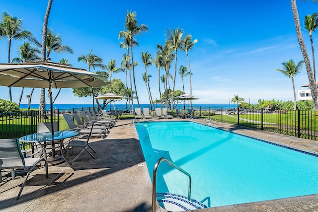 コナ アイル C28