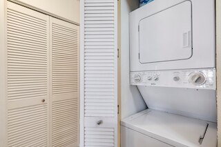 コナ アイル C28