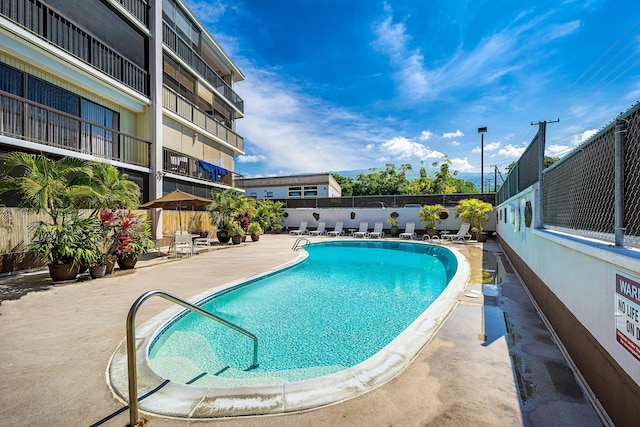 コナ プラザ #402