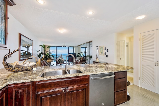 ケアウホウ コナ サーフ & ラケット クラブ #3-203