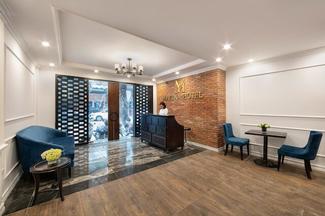 マリーナ ホテル