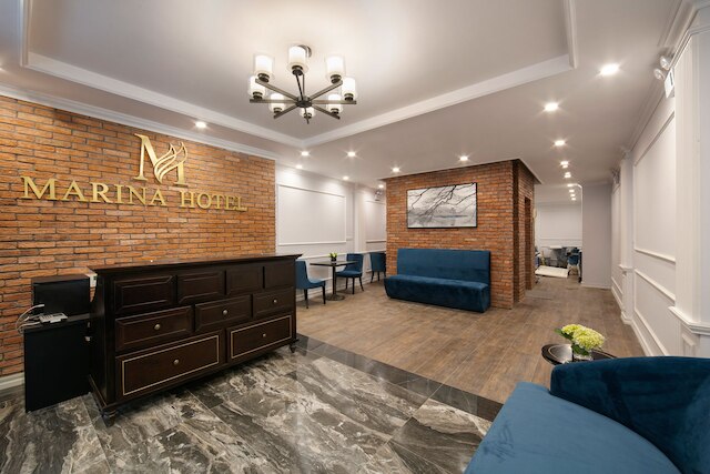 マリーナ ホテル