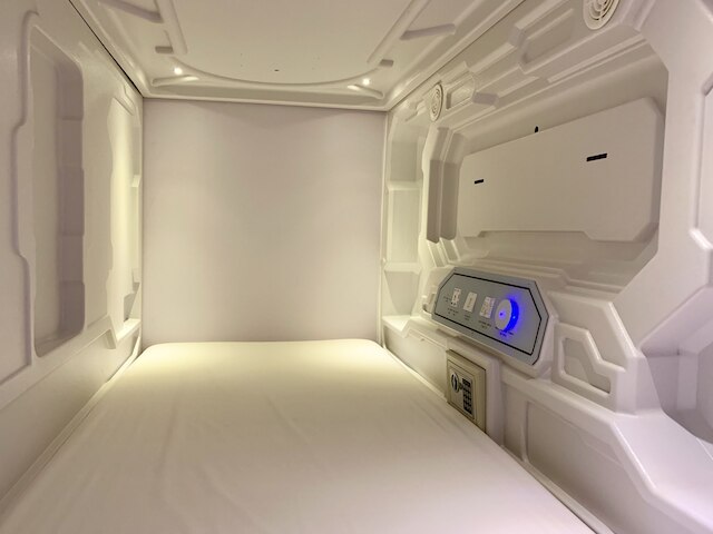 ステイ・イン・ホステル・ジャカルタ - 大人専用