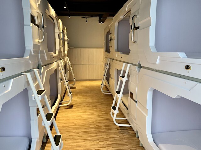 ステイ・イン・ホステル・ジャカルタ - 大人専用