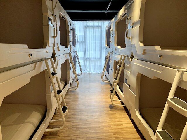 ステイ・イン・ホステル・ジャカルタ - 大人専用