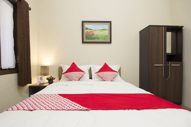 OYO 572 オマ・ゲドンクニング・シャリーア・ホームステイ