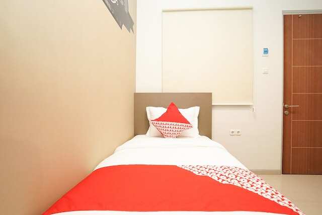 スーパー OYO キャピタル O 614 グラハ 8 シャリア