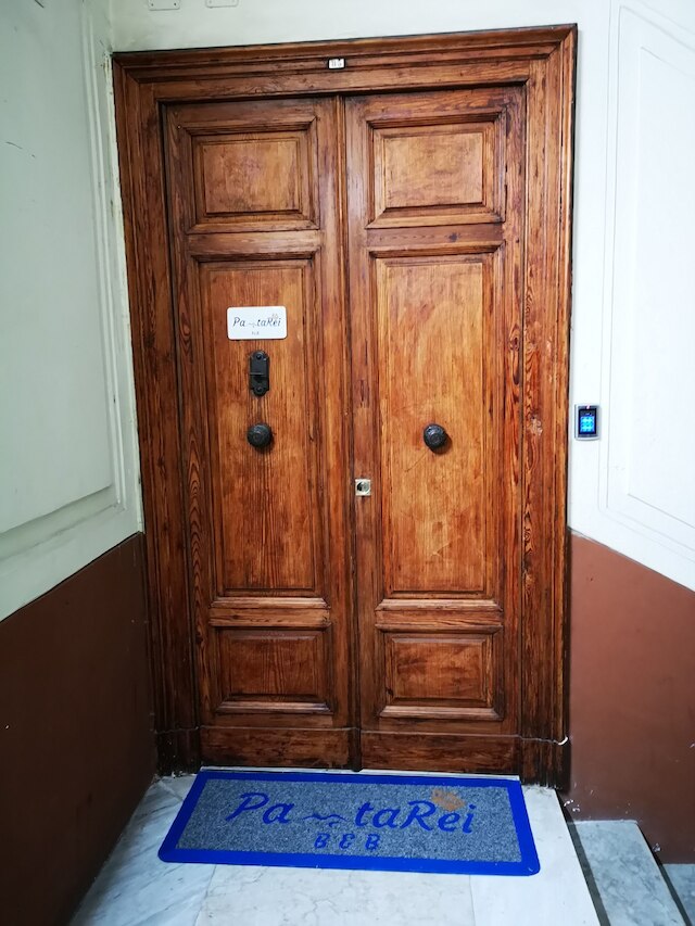 B&B パンタレイ ナポリ