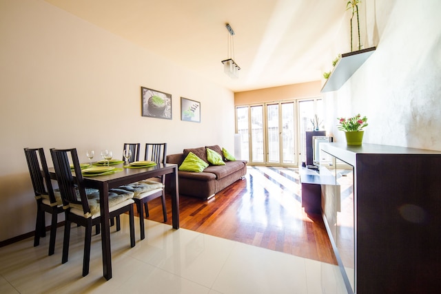 フレンドハウス - ソビエスキ レジデンス