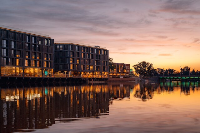 インQse ヴロツワフ | マリーナ